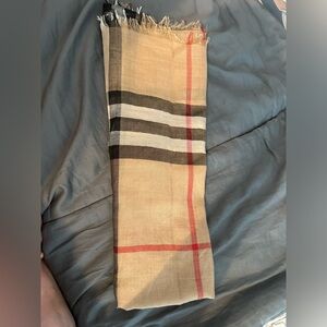 Authentic Burberry lightweight scarf